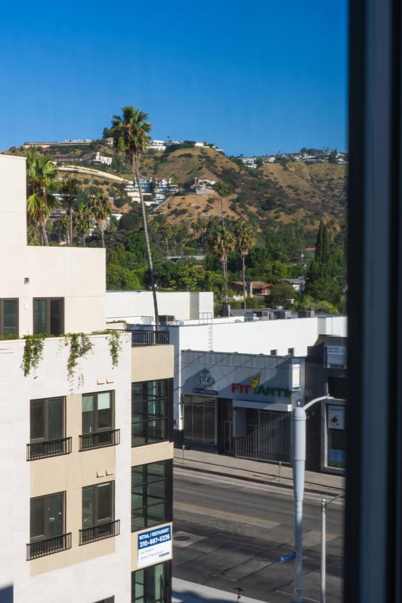 Bright Studio On Sunset Blvd, Free Parking, Gym, And Pool Los Angeles Exteriér fotografie